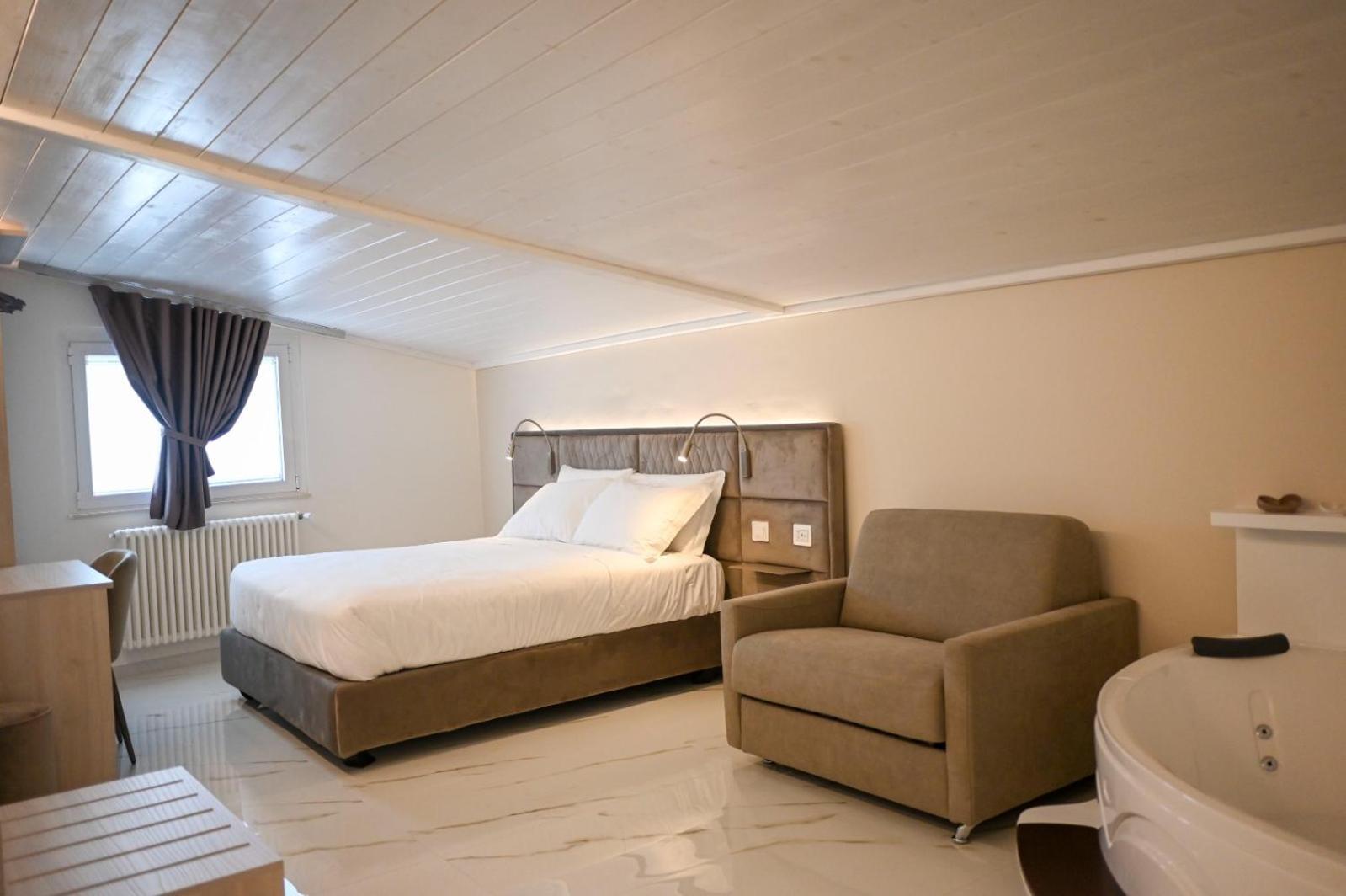 קנוסה די פוליה Principe Boemondo Luxury Room מראה חיצוני תמונה
